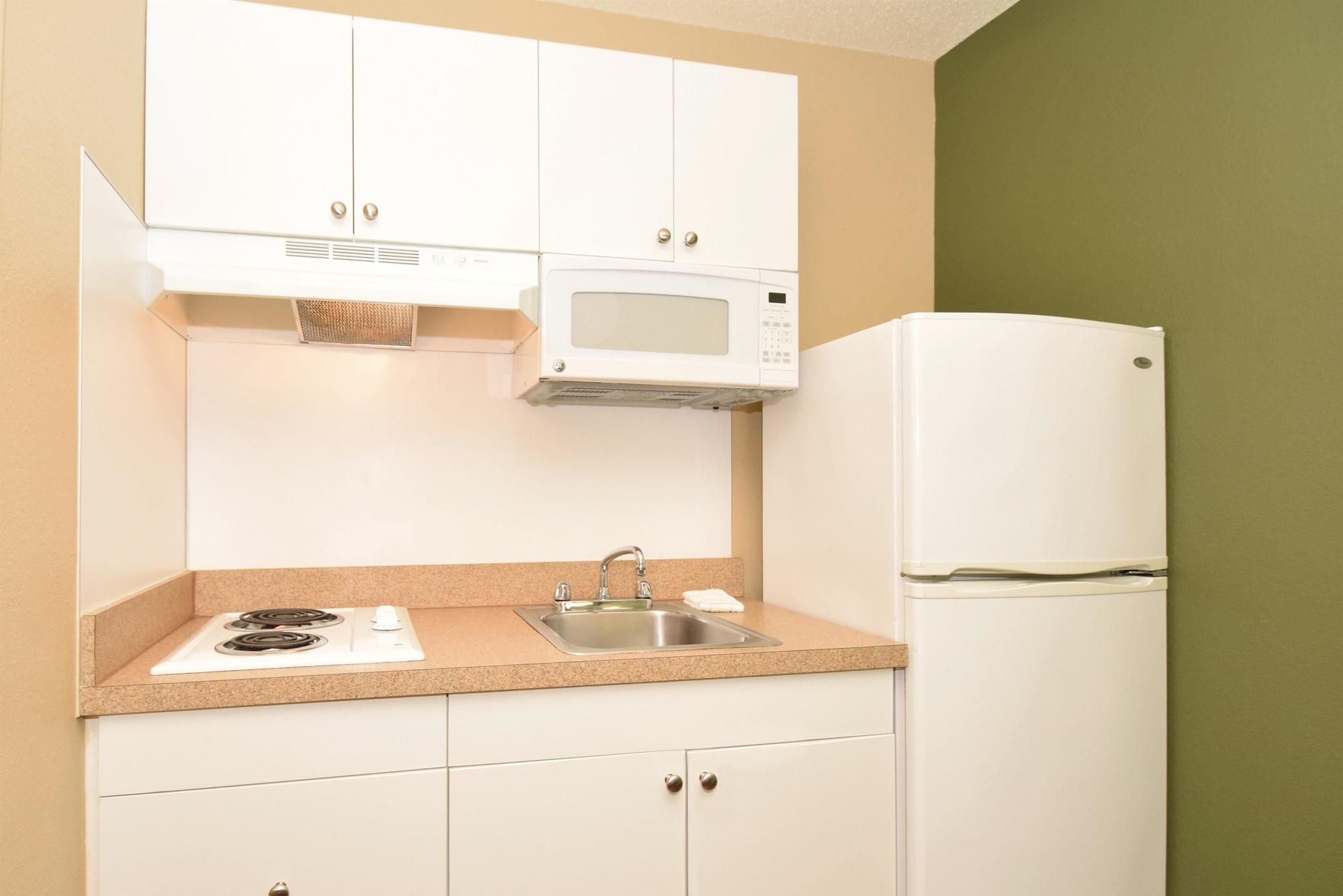 Extended Stay America Select Suites - Richmond - West End - I-64 Шорт Пъмп Екстериор снимка