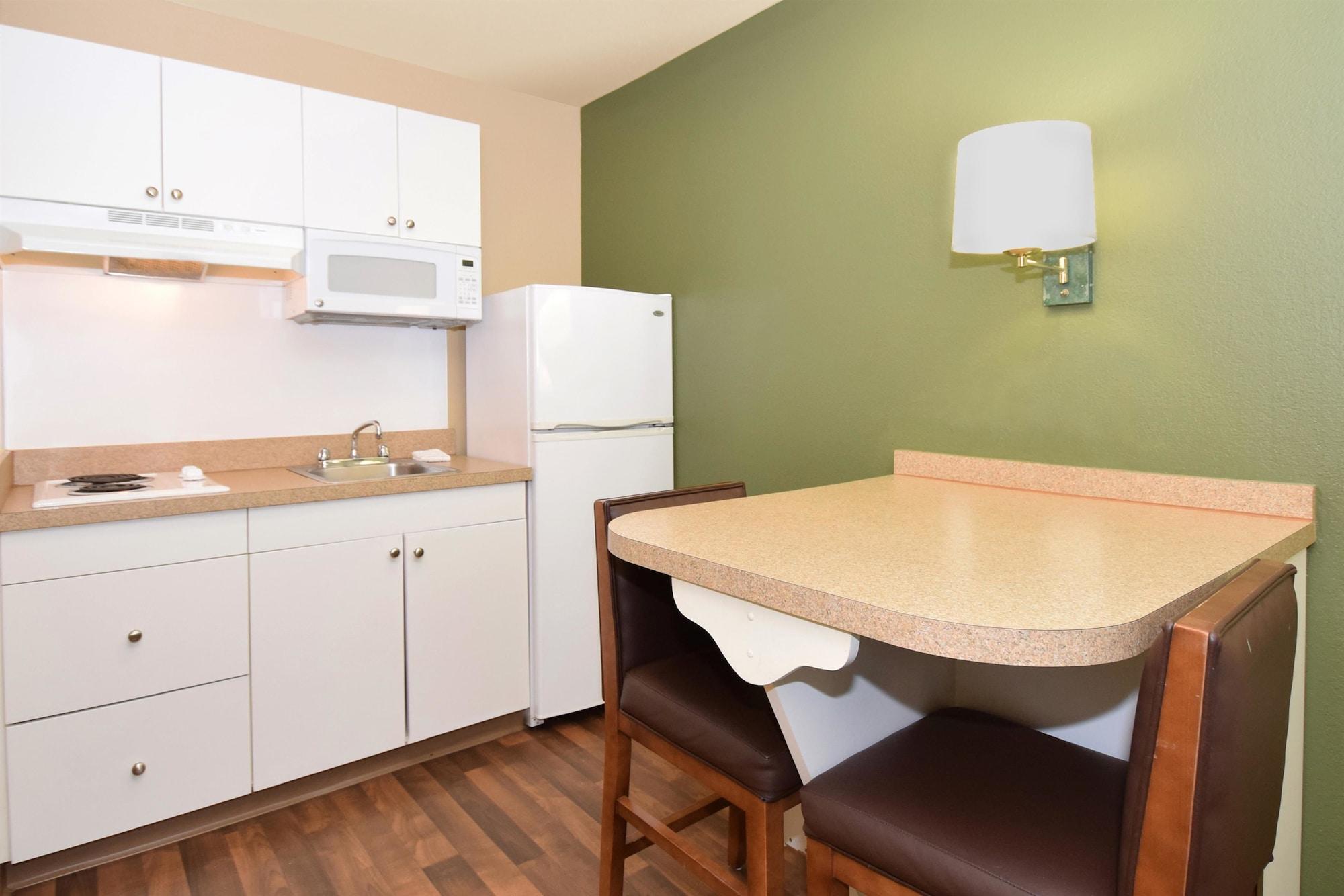 Extended Stay America Select Suites - Richmond - West End - I-64 Шорт Пъмп Екстериор снимка