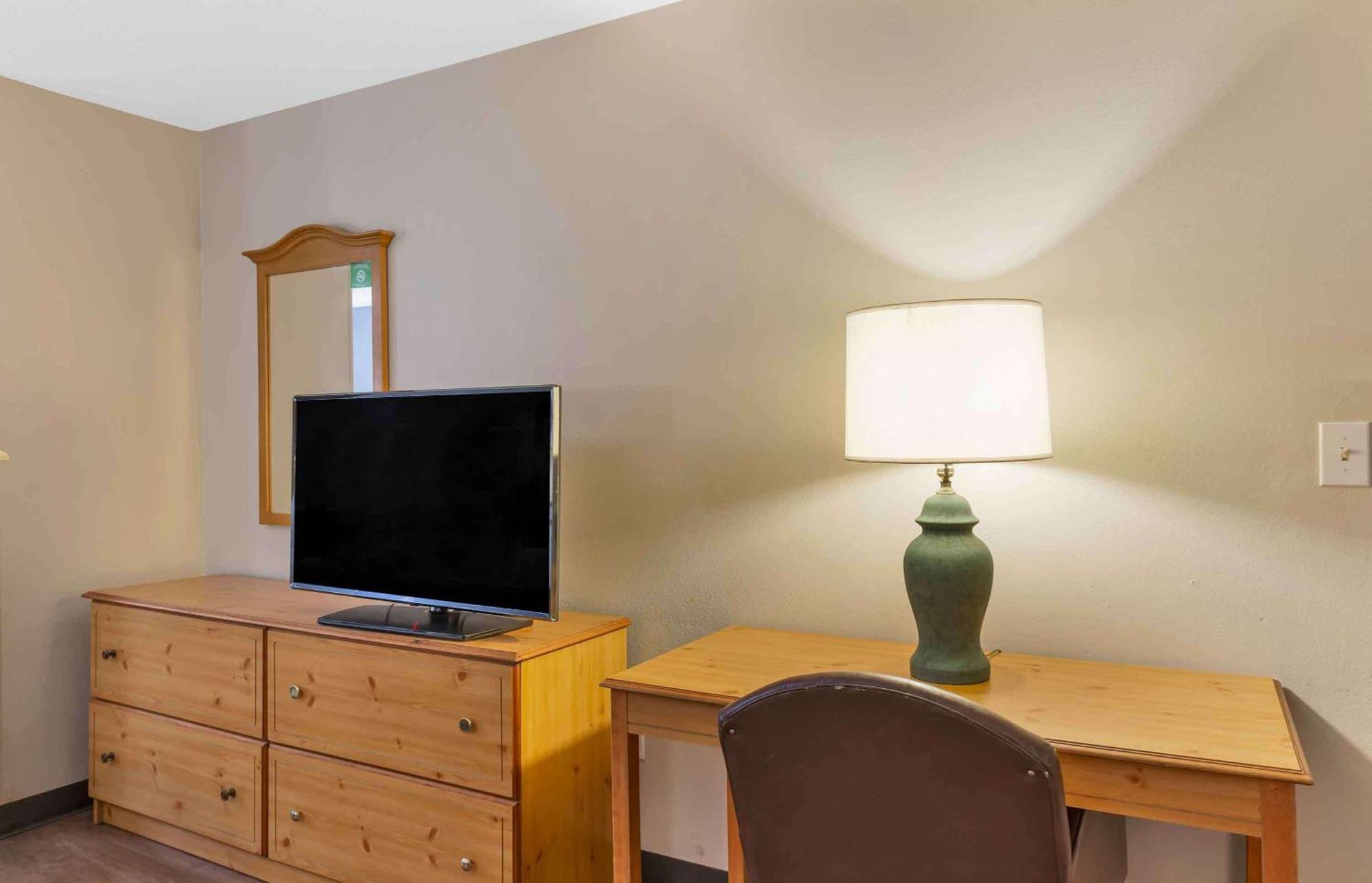 Extended Stay America Select Suites - Richmond - West End - I-64 Шорт Пъмп Екстериор снимка