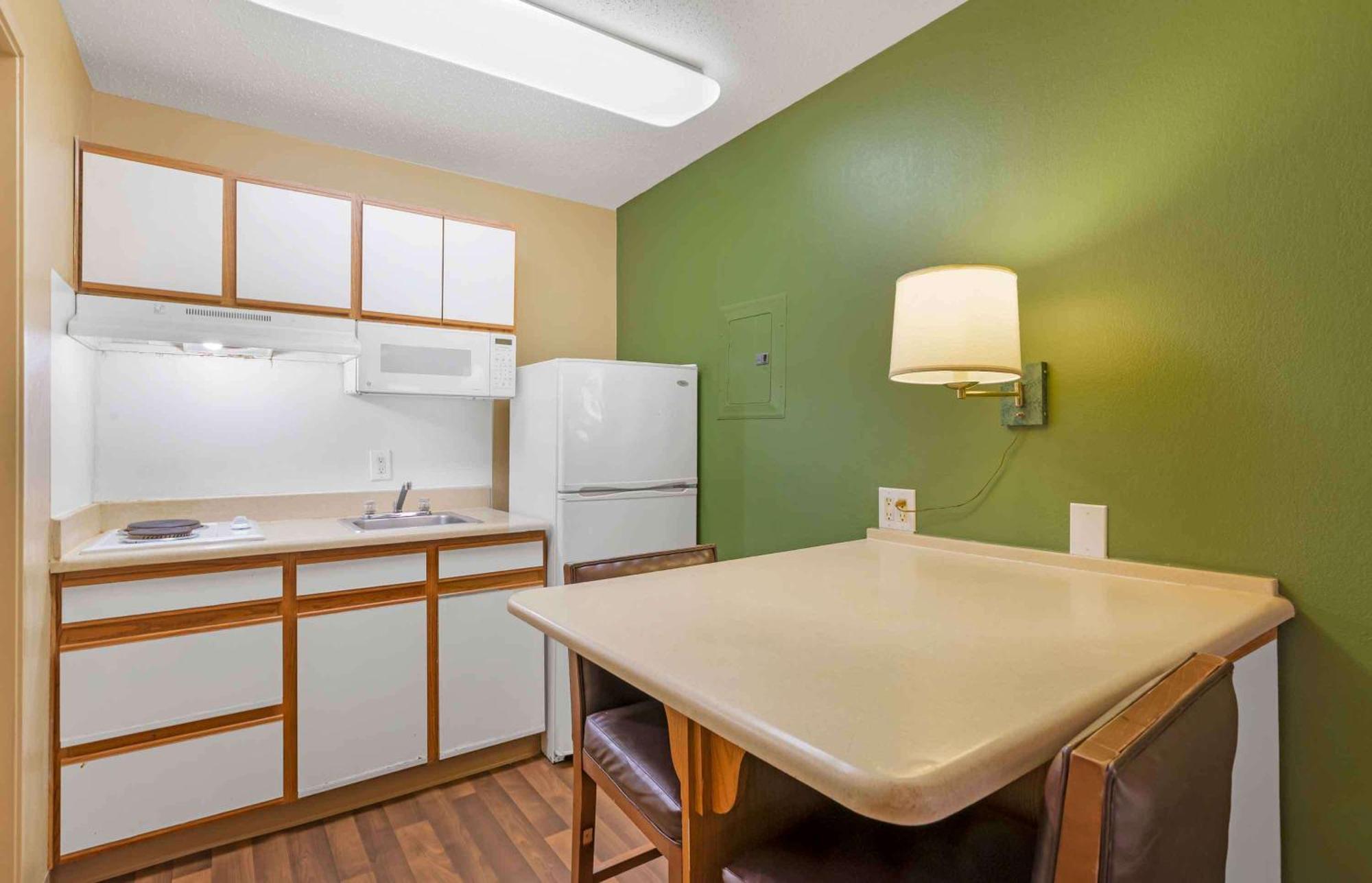Extended Stay America Select Suites - Richmond - West End - I-64 Шорт Пъмп Екстериор снимка