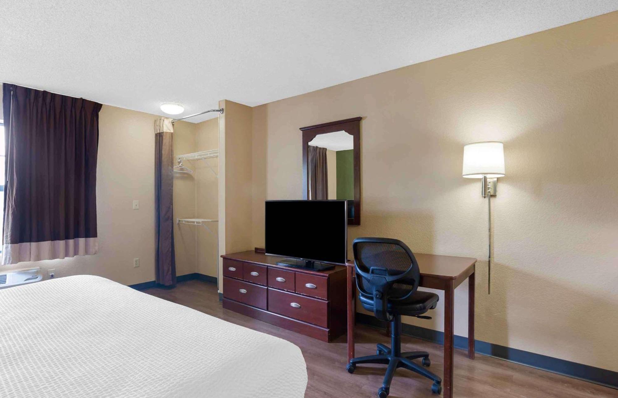 Extended Stay America Select Suites - Richmond - West End - I-64 Шорт Пъмп Екстериор снимка