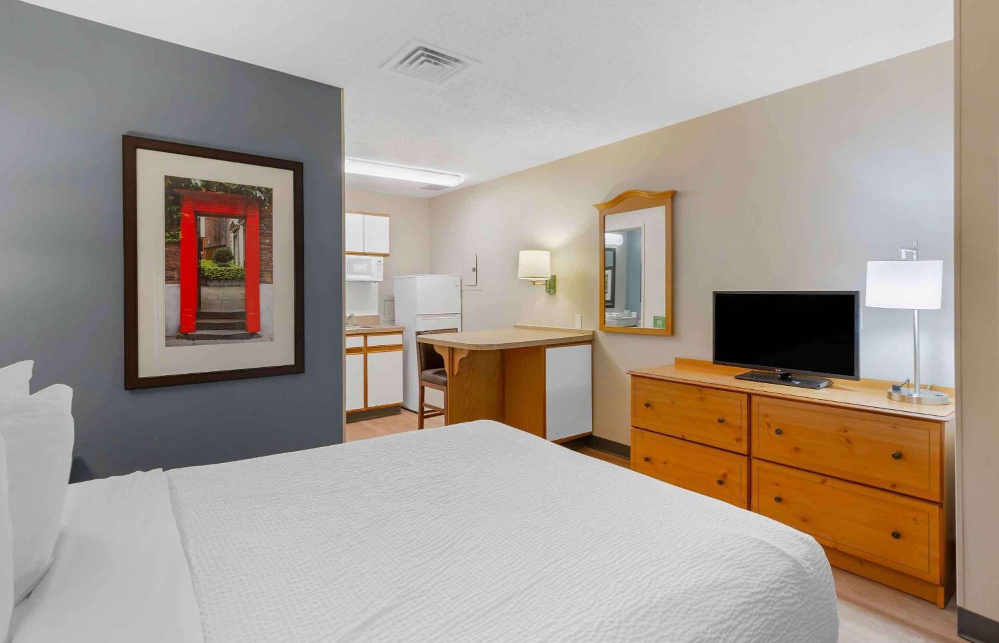 Extended Stay America Select Suites - Richmond - West End - I-64 Шорт Пъмп Екстериор снимка